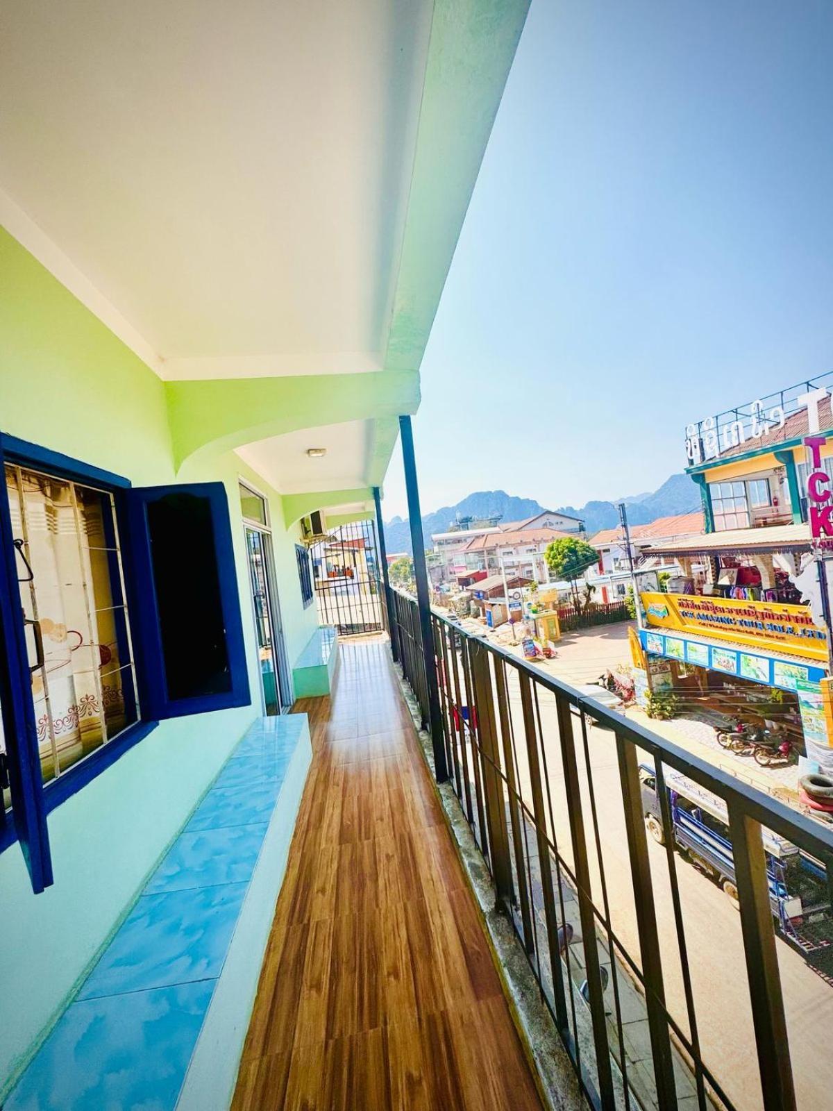 Vang Vieng Ruby Backpackers Hostel Extérieur photo