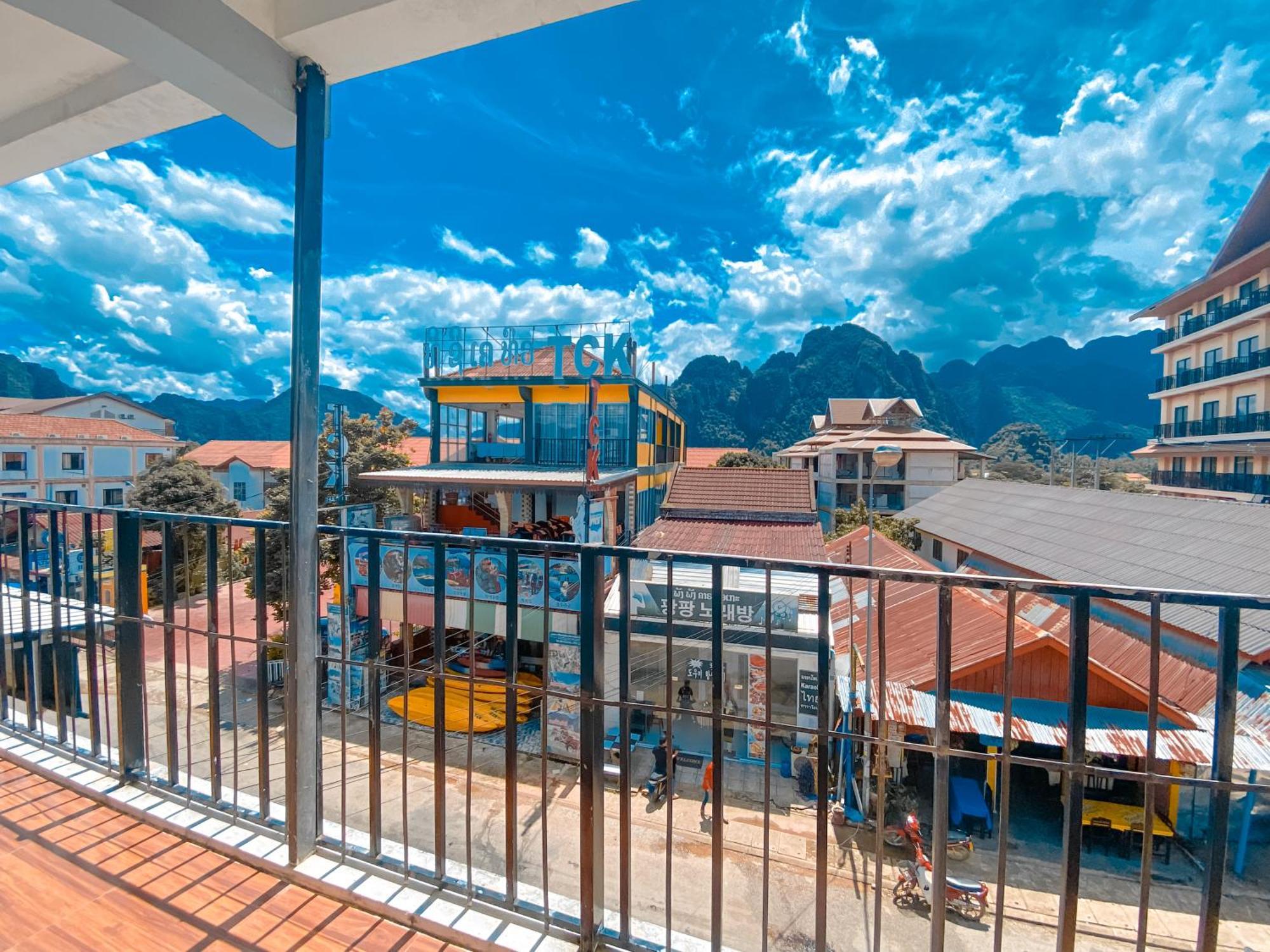 Vang Vieng Ruby Backpackers Hostel Extérieur photo
